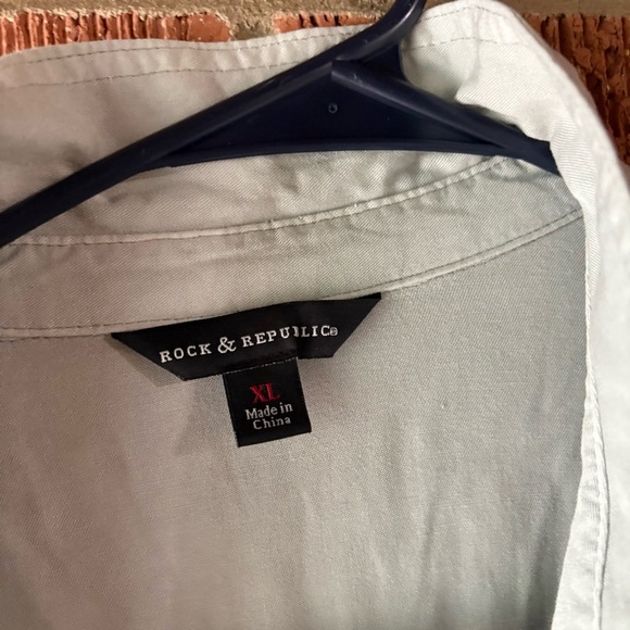 Rock & Republic Gray Button Down Long Sleeve Shirt Size X-Large - Picture 3 of 7
